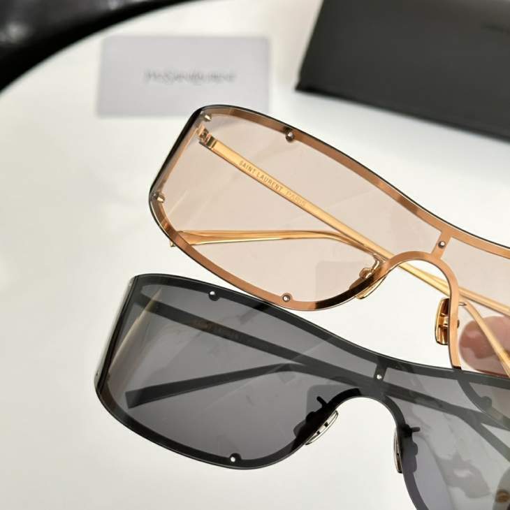 Picture of Saint Laurent Sunglasses _SKUfw79398667fw